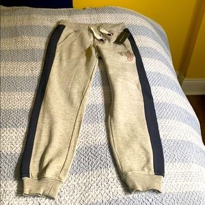 Tommy hilfeger boy size 12/14grey and blue